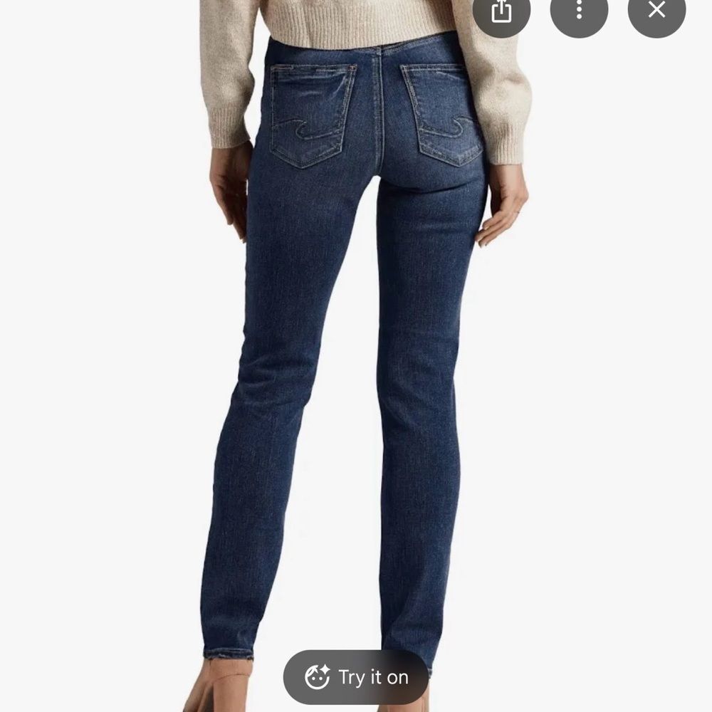 Silver Avery Straight Leg Women’s Jeans Jeans